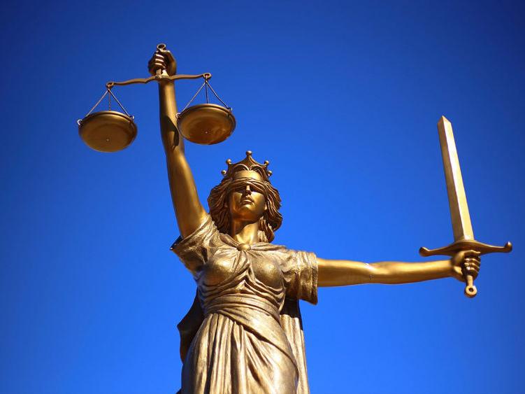 Scales of justice statue